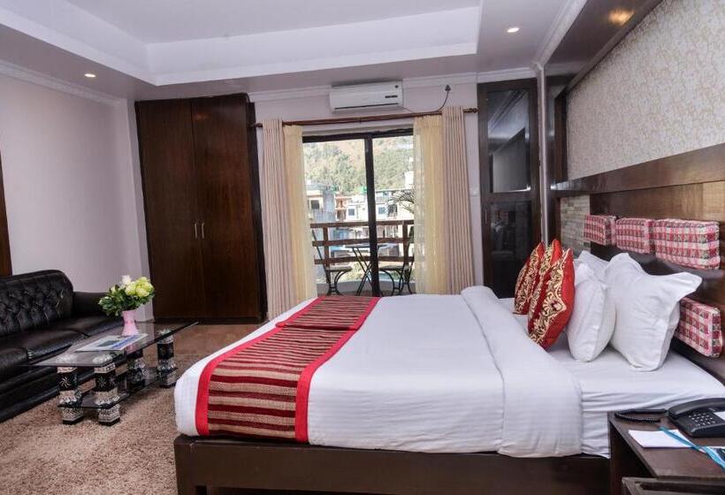 اتاق لوکس, Kuti Resort & Spa