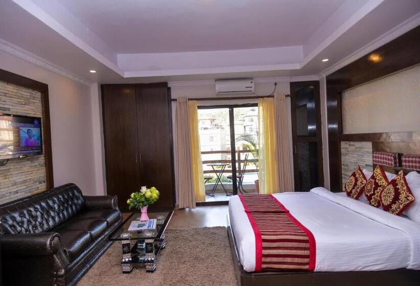 اتاق لوکس, Kuti Resort & Spa