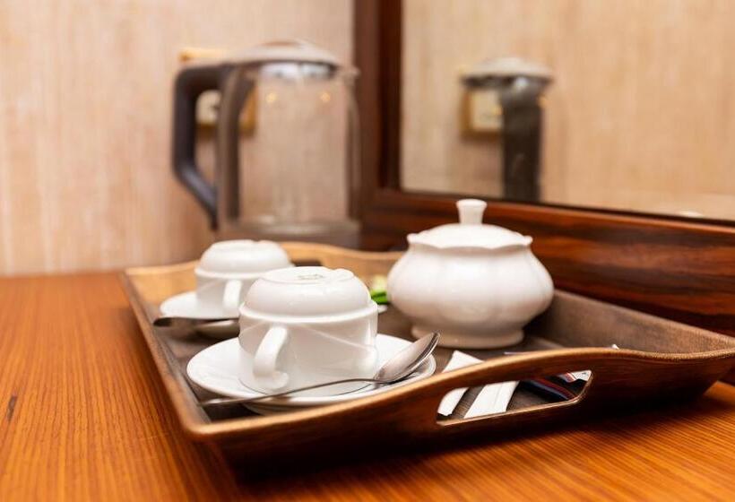 استودیو استاندارد با بالکن, Manor Luxury Hotel Baku