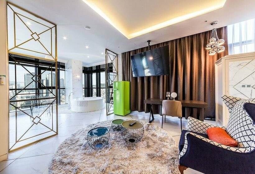 جناح, The Designers Seoul Station