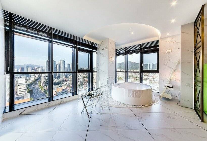 جناح, The Designers Seoul Station