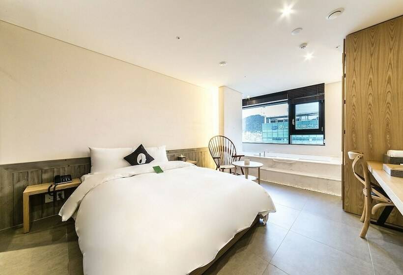 غرفة بريميوم, The Designers Seoul Station