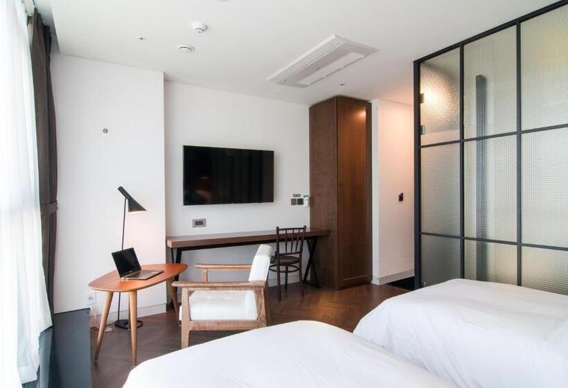 غرفة بيزنس, The Designers Seoul Station