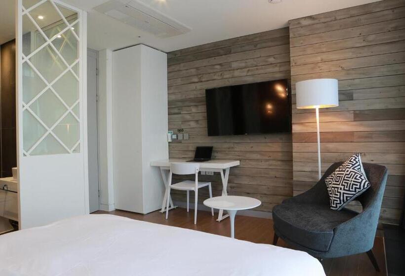 غرفة سوبيريور, The Designers Seoul Station