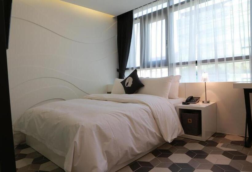 غرفة سوبيريور, The Designers Seoul Station