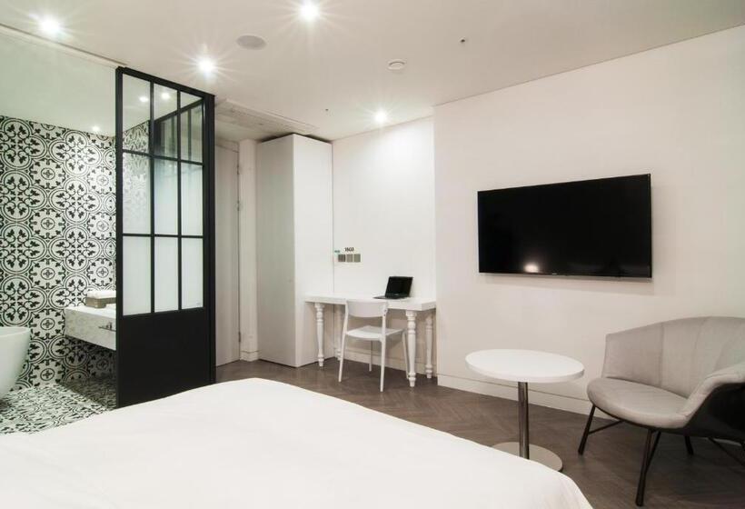 수피리어 룸, The Designers Seoul Station