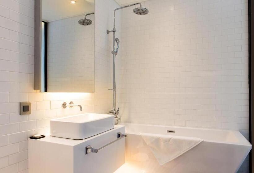 غرفة ديلوكس, The Designers Seoul Station