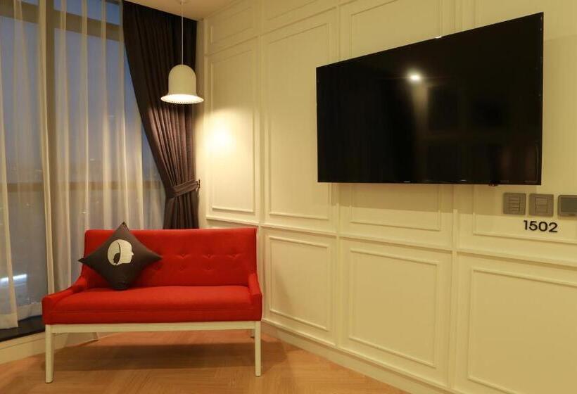 غرفة ديلوكس, The Designers Seoul Station