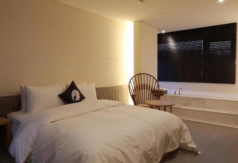 프리미엄 룸, The Designers Seoul Station