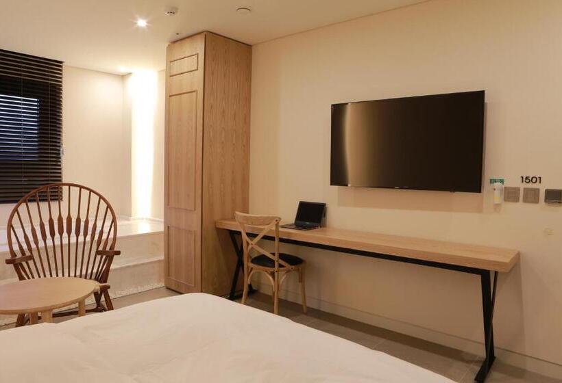 غرفة بريميوم, The Designers Seoul Station