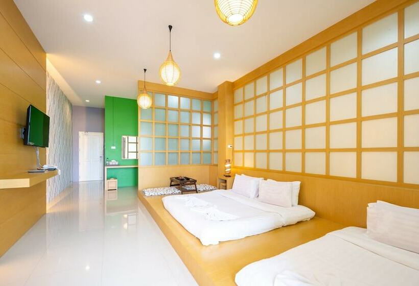 إستوديو قياسى, The Iconic Hotel Ranong