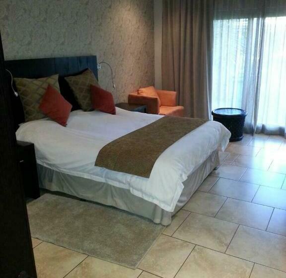 اتاق سوپریور, Planet Hotel Hollybum