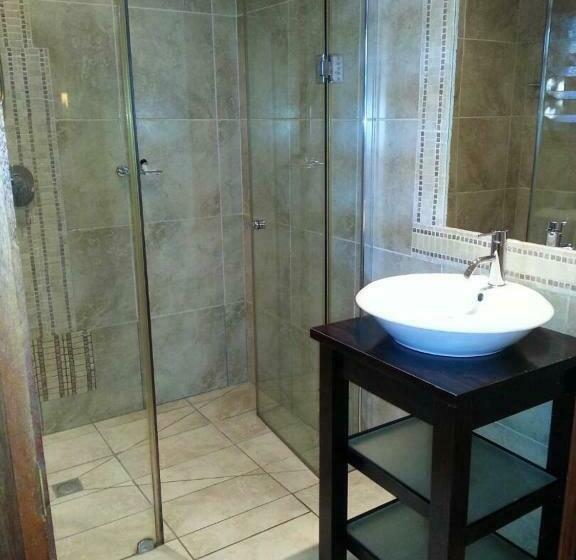 اتاق سوپریور, Planet Hotel Hollybum