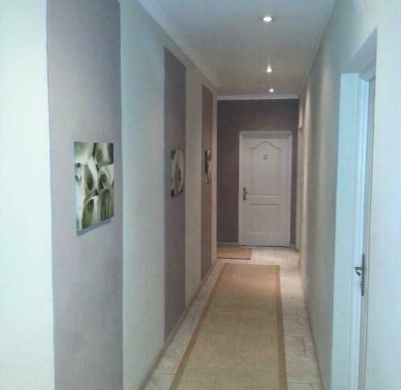 اتاق استاندارد, Planet Hotel Hollybum