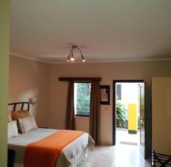 اتاق استاندارد, Planet Hotel Hollybum