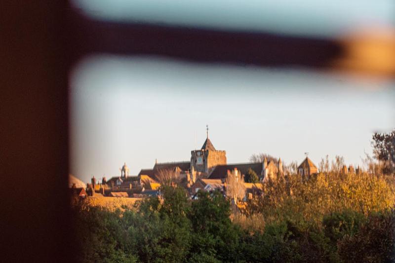 اتاق سوپریور, Red Cottage B&b