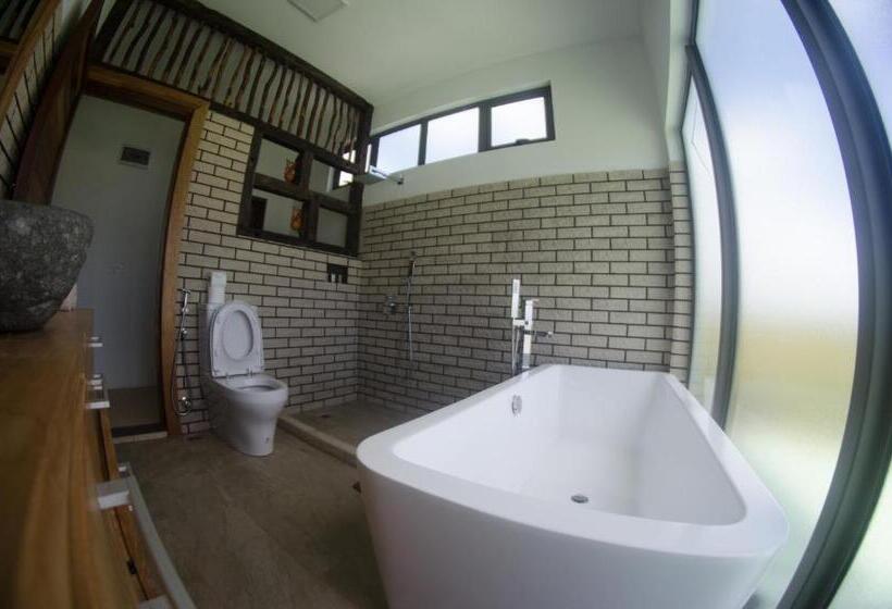 اتاق استاندارد با چشمانداز دریاچه, Horisun