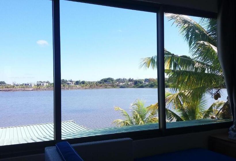 اتاق استاندارد با چشمانداز دریاچه, Horisun