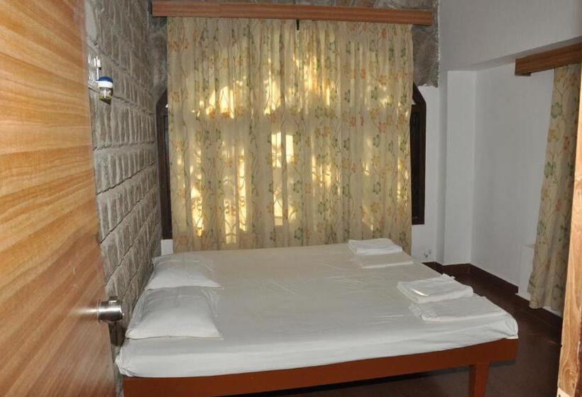 Suíte Deluxe, Zeenath Taj Gardens
