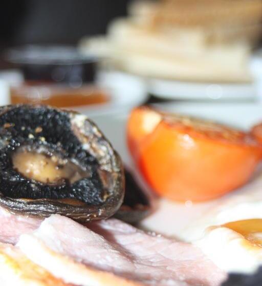 디럭스 룸, The Boe Rigg