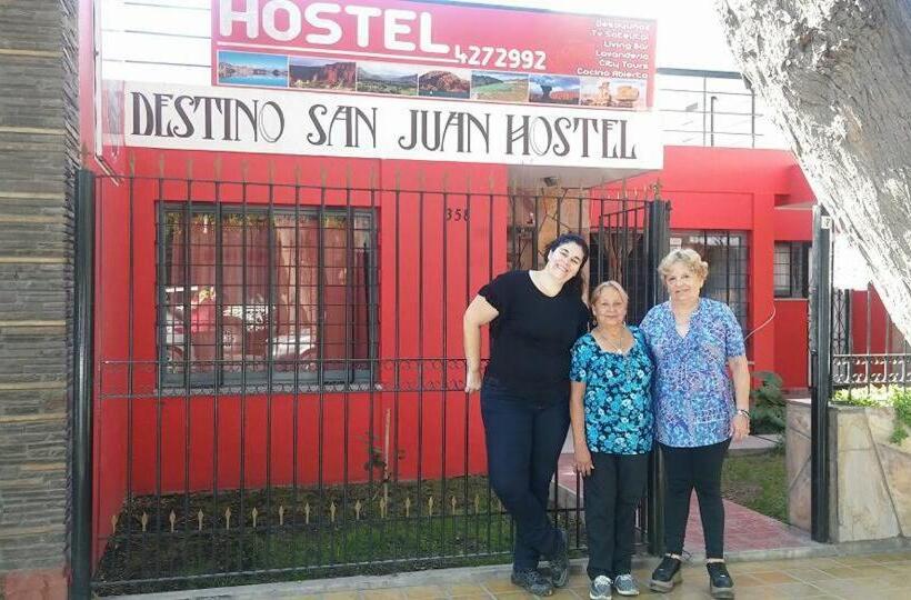 공동 객실, Destino San Juan Hostel