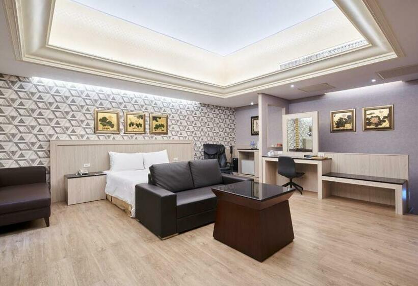 اتاق استاندارد با وان آب گرم, Holiday Motel