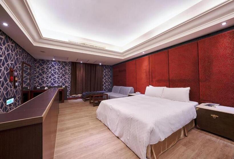 اتاق لوکس, Holiday Motel