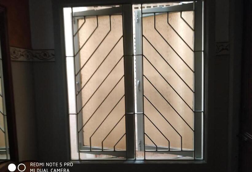 Pokój Standard Jednoosobowy, Krishna Lodge