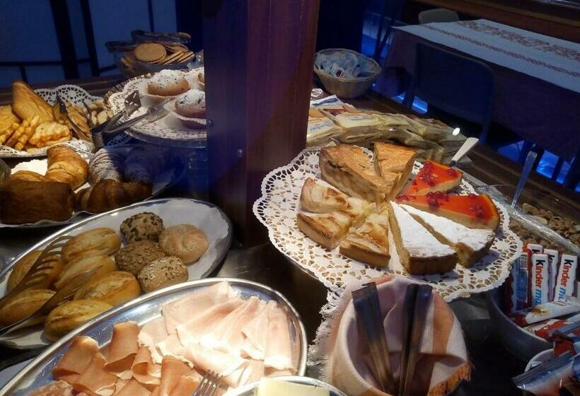 اتاق استاندارد یک نفره, Patrizia