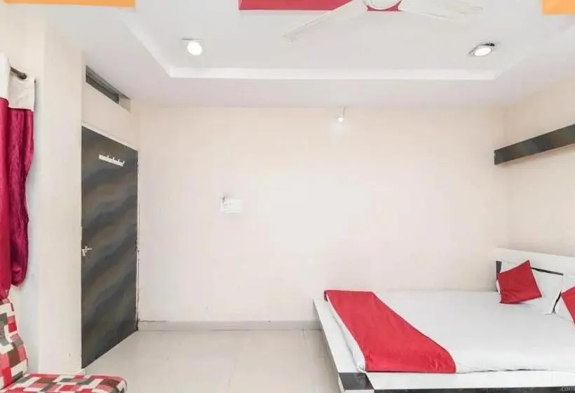Deluxe Neljän Hengen Huone, Rameshwaram