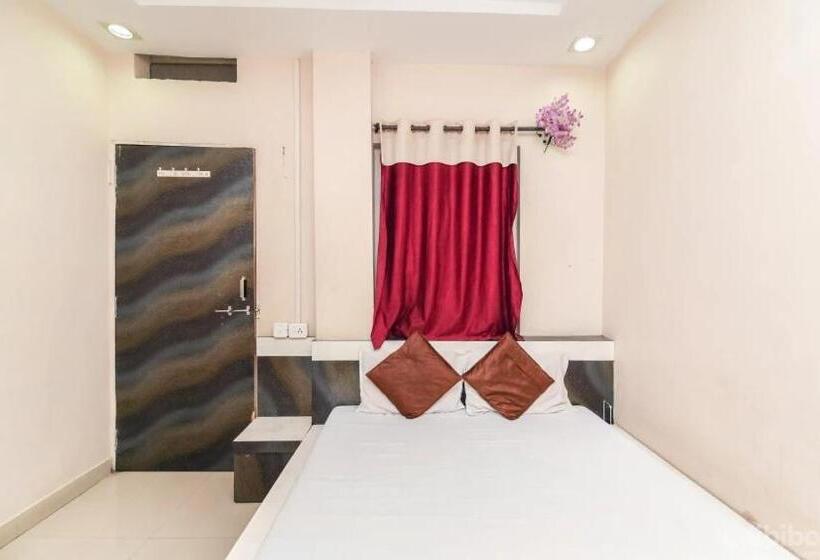 Quarto Quádruplo Deluxe, Rameshwaram