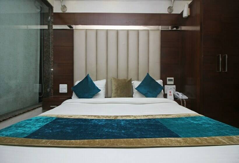 اتاق استاندارد, Sacheti Yatri Niwas