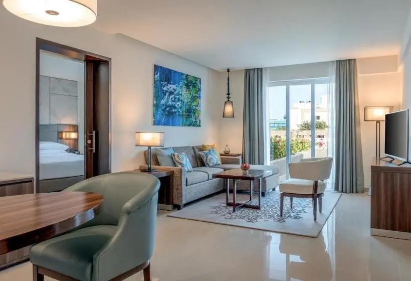 キングサイズベッドのスイートルーム, The Residency Towers, Rameswaram