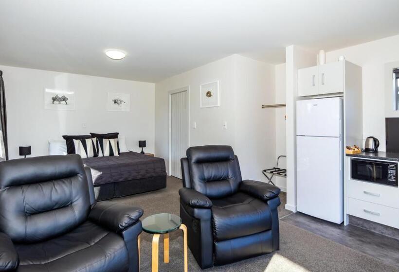 Студия Стандарт, Black On Grey