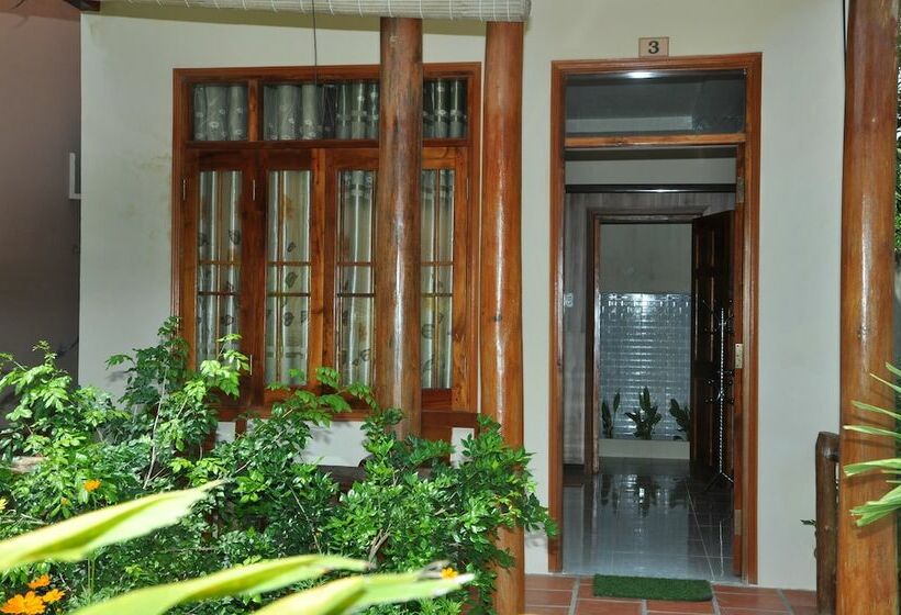 ویلای استاندارد با چشمانداز باغ, Thuy Van Bungalow