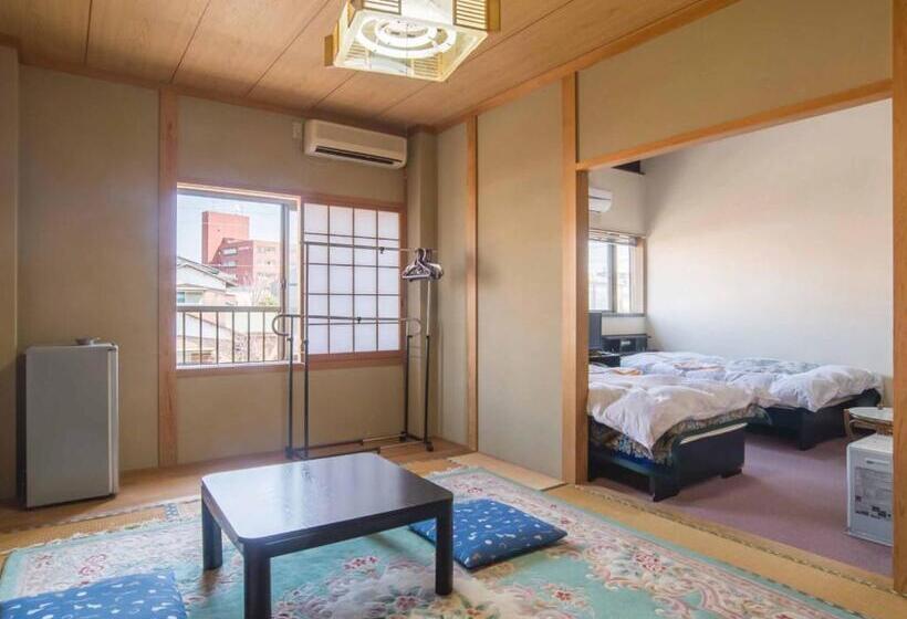 Семейный Номер, Kenrokuen