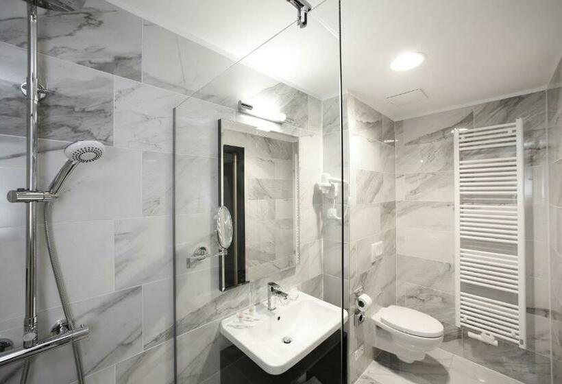 اتاق استاندارد, Urban Boutique Hotel Center