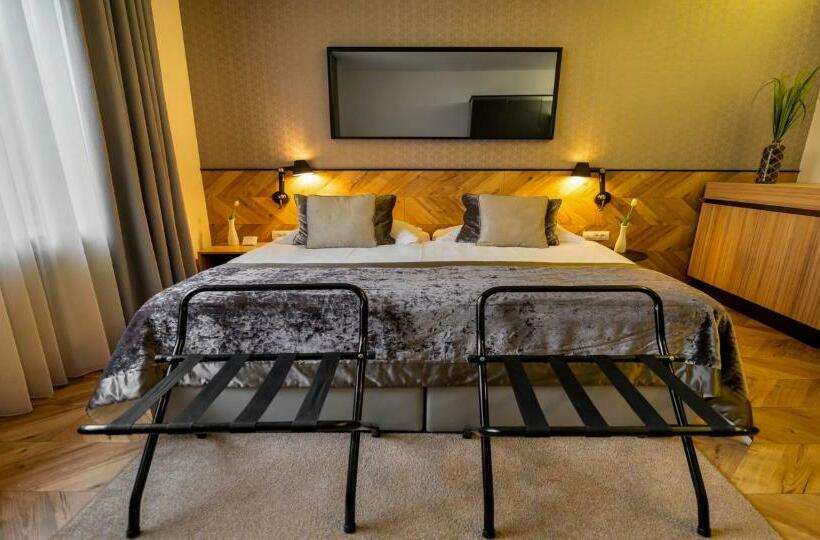 اتاق استاندارد, Urban Boutique Hotel Center