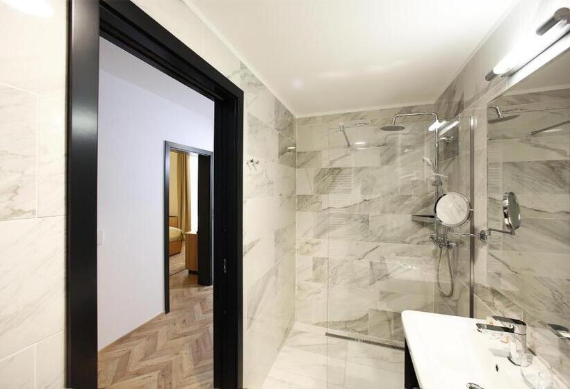 اتاق راحتی, Urban Boutique Hotel Center