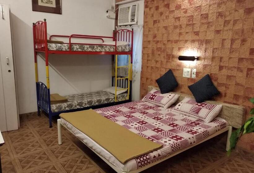חדר משפחתי, Bis-lin Home Stay