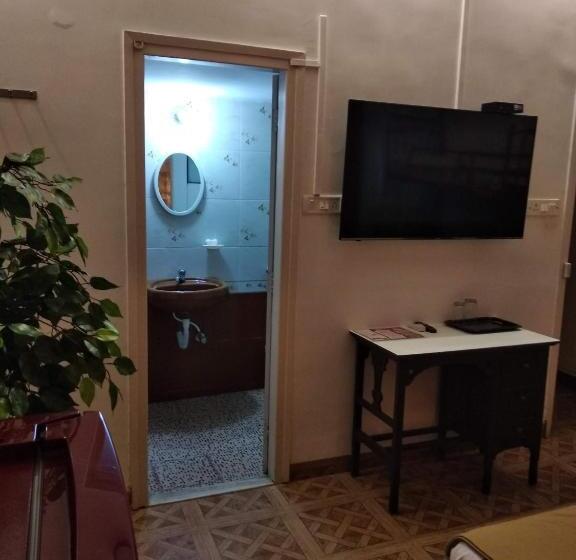 חדר משפחתי, Bis-lin Home Stay