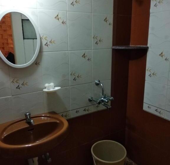 חדר משפחתי, Bis-lin Home Stay