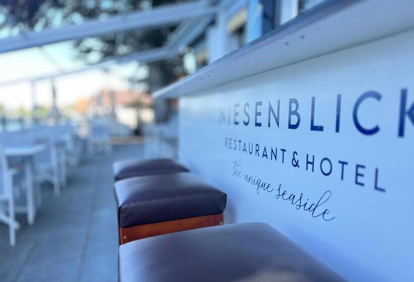 Номер Deluxe Вид на Озеро, Boutique Hotel Niesenblick   Direkt Am Thunersee Gelegen Mit Self Check In & Digitaler Rezeption
