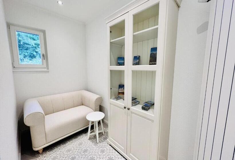 Номер Стандарт Вид на Озеро, Boutique Hotel Niesenblick   Direkt Am Thunersee Gelegen Mit Self Check In & Digitaler Rezeption