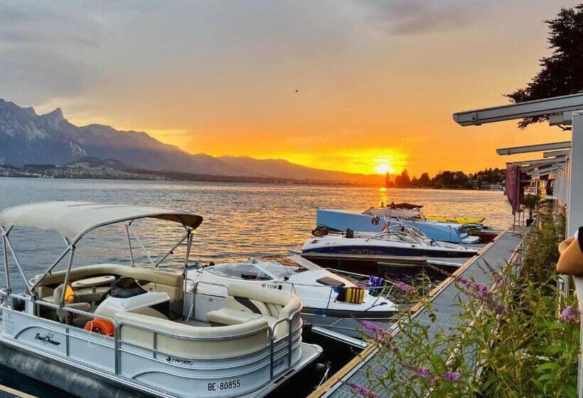 Номер Deluxe Вид на Озеро, Boutique Hotel Niesenblick   Direkt Am Thunersee Gelegen Mit Self Check In & Digitaler Rezeption