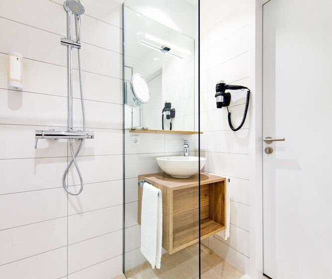 غرفة سوبيريور ثلاثية, Elaya Hotel Goeppingen