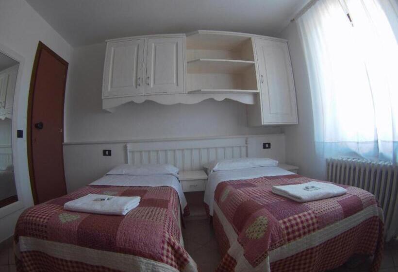 スタンダードルーム, Albergo Bel Soggiorno