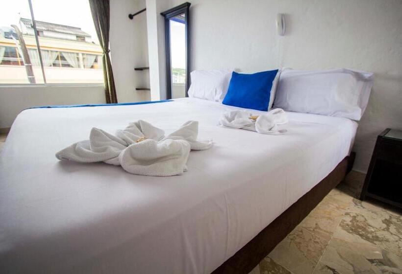 اتاق لوکس با تخت بزرگ, Blue Star