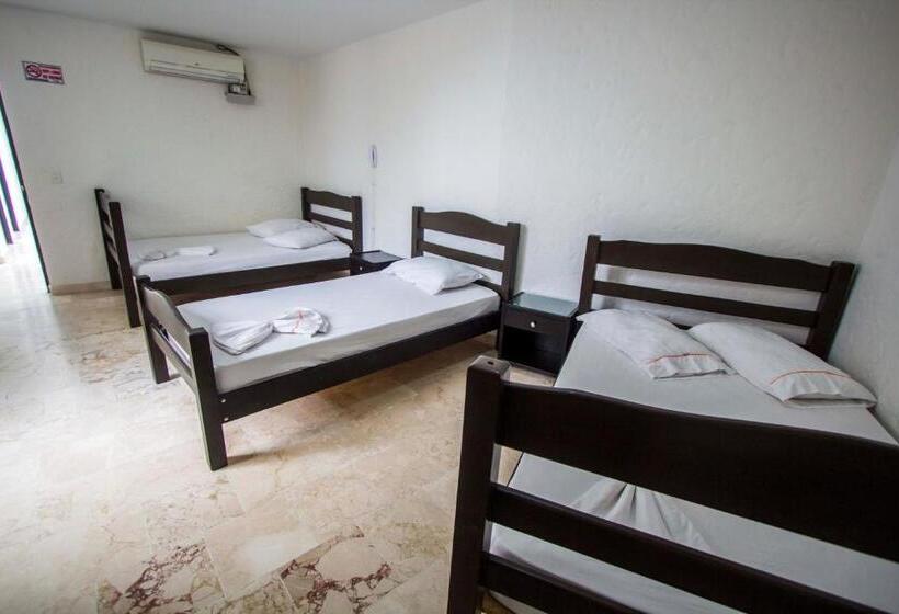 اتاق استاندارد چهار تخته, Blue Star