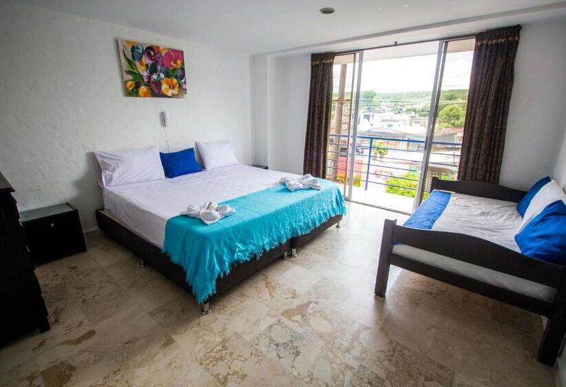 اتاق لوکس با بالکن, Blue Star